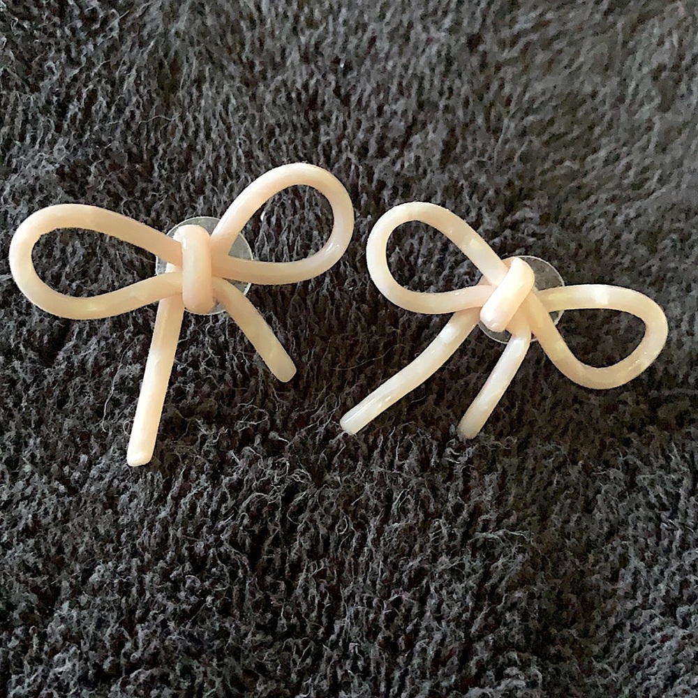 Pink bow earrings